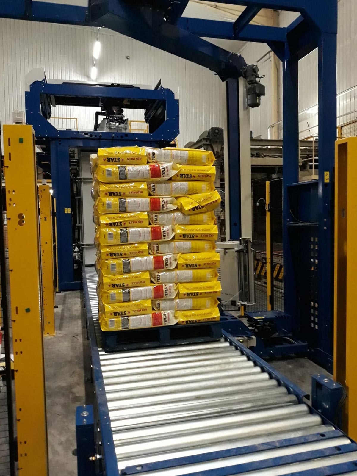 Food bag palletizing